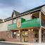 Super 8 By Wyndham Tampa Usf Busch Gardens Downtwn