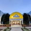 Days Inn By Wyndham Newport News City Center Oyster Point