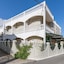 Bella Vista Beach Hotel And Studios