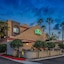 La Quinta Inn & Suites by Wyndham Carlsbad - Legoland Area