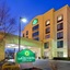 La Quinta Inn & Suites By Wyndham Garden City