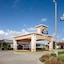 Days Inn & Suites By Wyndham Corpus Christi Central