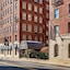 Sheraton Commander Hotel