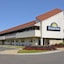 Days Inn By Wyndham Overland Park Metcalf Convention Center