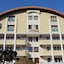Mitos App & Hotel