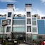 Taurus Sarovar Portico