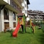 Grand Royale Apartment Complex & Spa