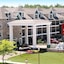 Crown Choice Inn & Suites Lakeview And Waterpark