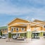 Super 8 By Wyndham Bedford