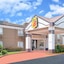 Super 8 By Wyndham Grand Prairie North