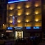 Ours Blanc - Place Victor Hugo