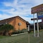 Windmill Motel