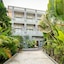 Reveal Courtyard In Reveal Angkor