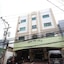 Oyo 210 Apple Tree Suites