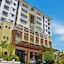 The Pinnacle Hotel And Suites