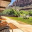 Bumbleberry Inn