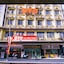 Oyo 89494 Max Star Hotel