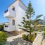 Laza Beach Inn