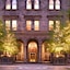 The Towers At Lotte New York Palace