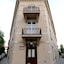 Crystal Suites Old Town
