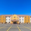Days Inn & Suites By Wyndham Mcalester