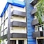 Hotel 7 Mile