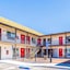 Hotel Avenida Victorville I 15