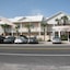 Pineapple Villas On Laguna Beach