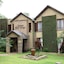 Matumi Golf Lodge