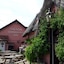 The Four Horseshoes