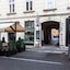 Tesla Boutique Apartments & Rooms