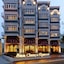Siam Champs Elyseesi Unique Hotel