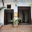 Emerson Spice Hotel