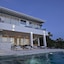 Red Sky Beach View Villa