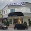Hollywood Hotel