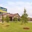 Scottish Inn & Suites