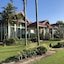 Sunset Seaview Beach Villas & Spa Suites At Nexus Karambunai