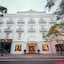 Manoir Des Arts Hotel