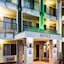 Hometowne Studios By Red Roof Colorado Springs - Airport