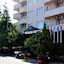 Side Bay Hotel