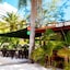 Ducassi Suites Rooftop Pool Beach Club & Spa