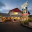 Sport Of Kings Motel