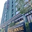 Public House Bangkok, A Member Of Design Hotels