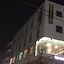 POP 84139 Hotel Moonlight