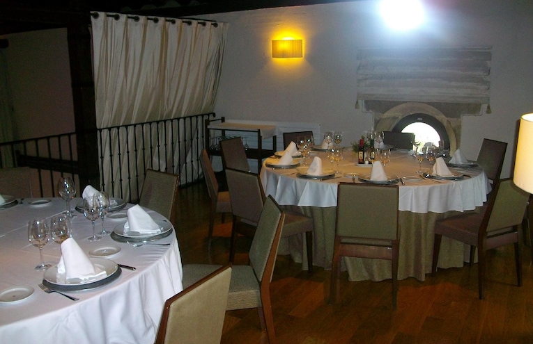 Restaurants - 3