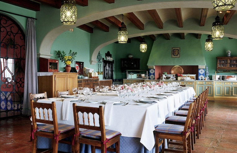 Restaurants - 4