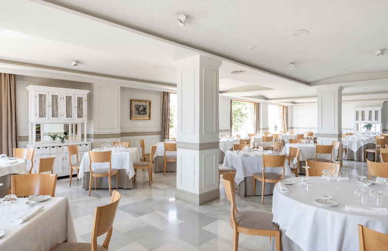 Restaurants - 4