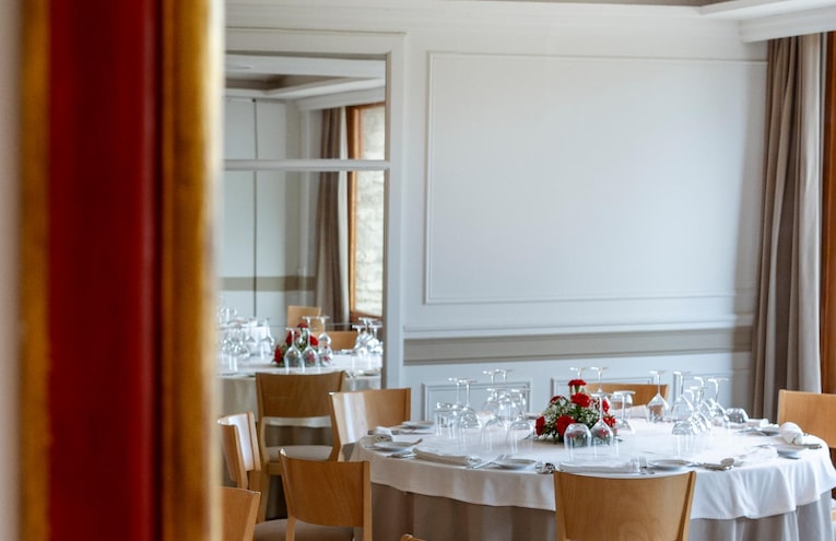 Restaurants - 1