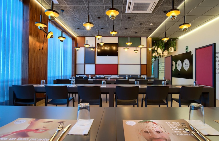 Restaurants - 12