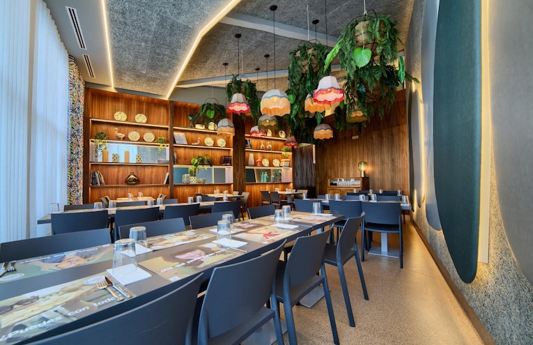 Restaurants - 21